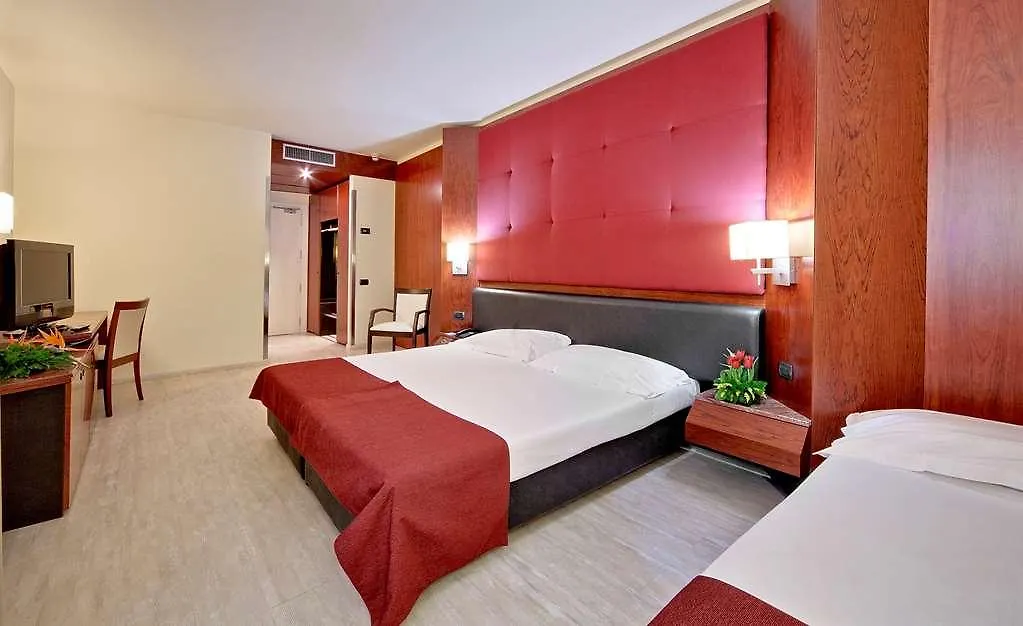 ****  Mediterraneo Palace Hotel Raguse Italie